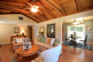 Corte Living to Dining Room